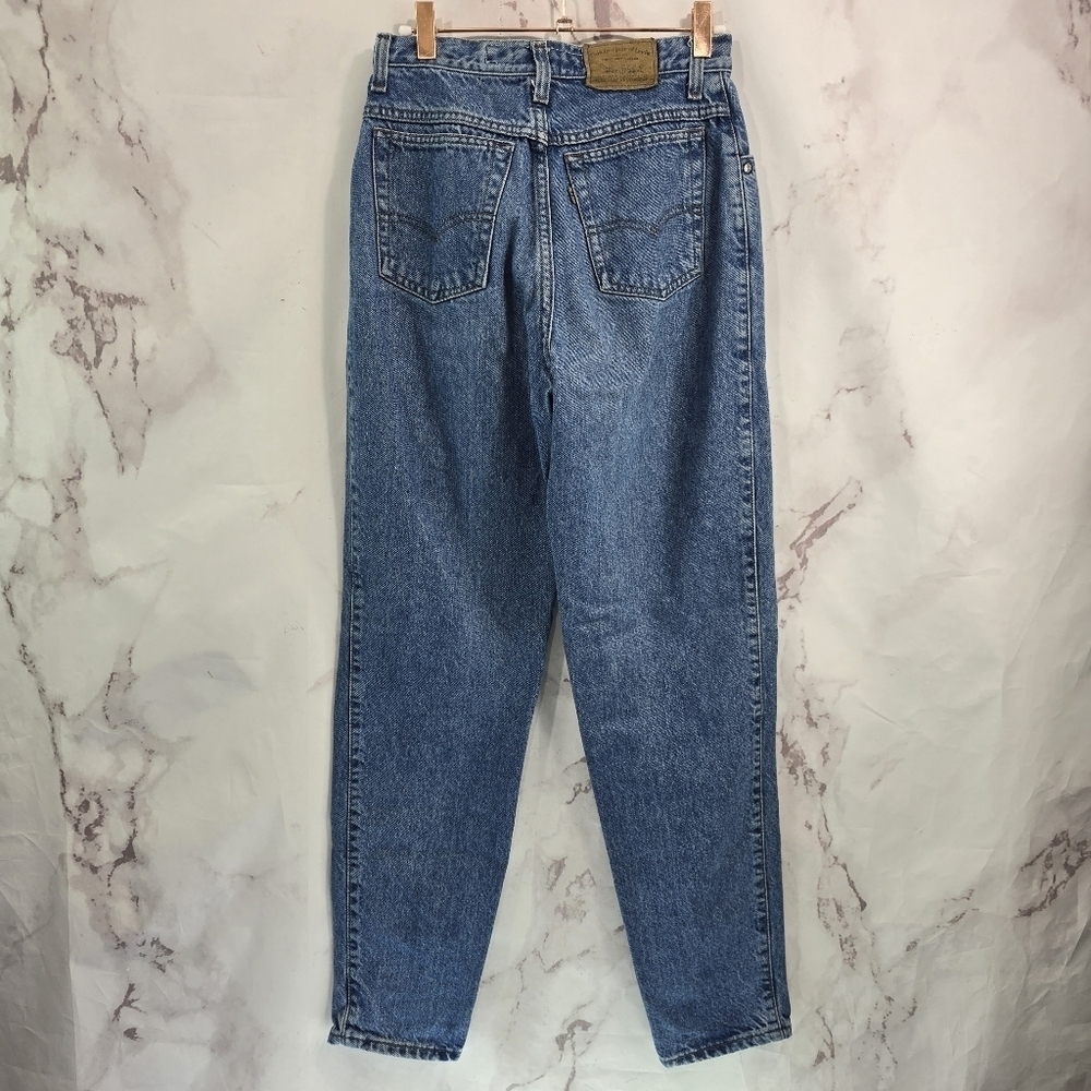 Vintage Levis Jeans Womens 26x31 80s High Rise Tapered Mom Denim 900 Series Mint
